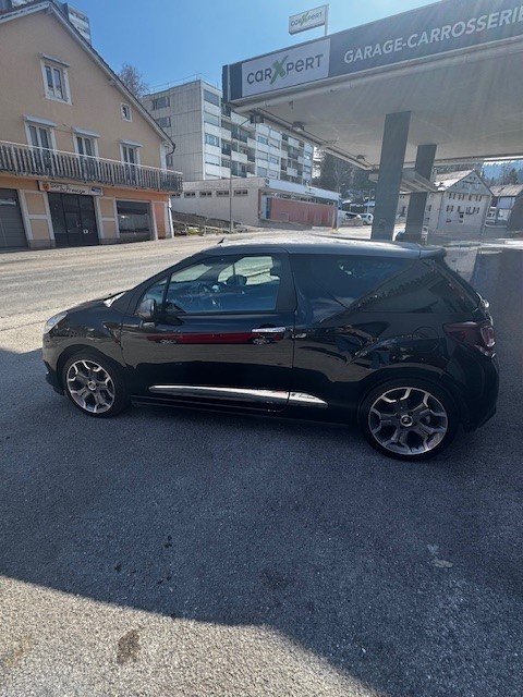 DS AUTOMOBILES DS3 Cabrio 1.6 THP Sport Chic, Benzin, Occasion / Gebraucht, Handschaltung - 4