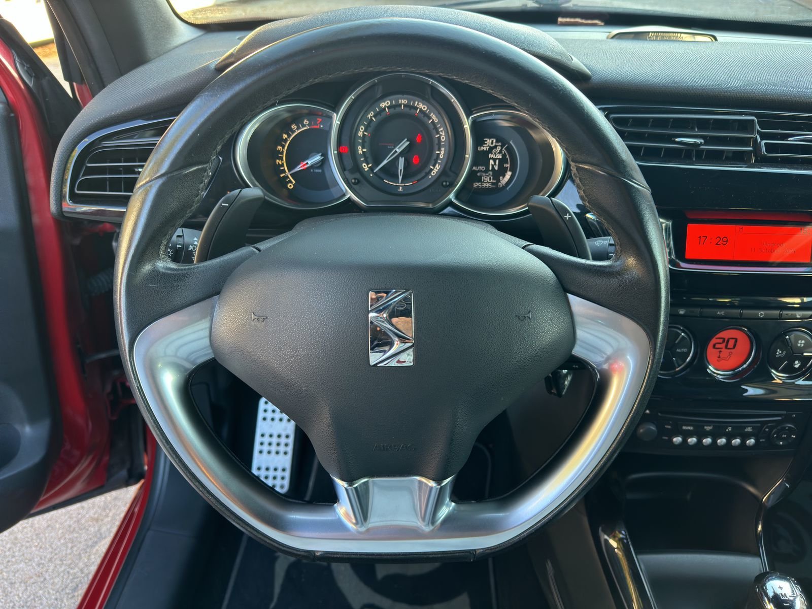 DS AUTOMOBILES DS3 1.2 VTi SO Chic ETG5, Petrol, Second hand / Used, Automatic - 2