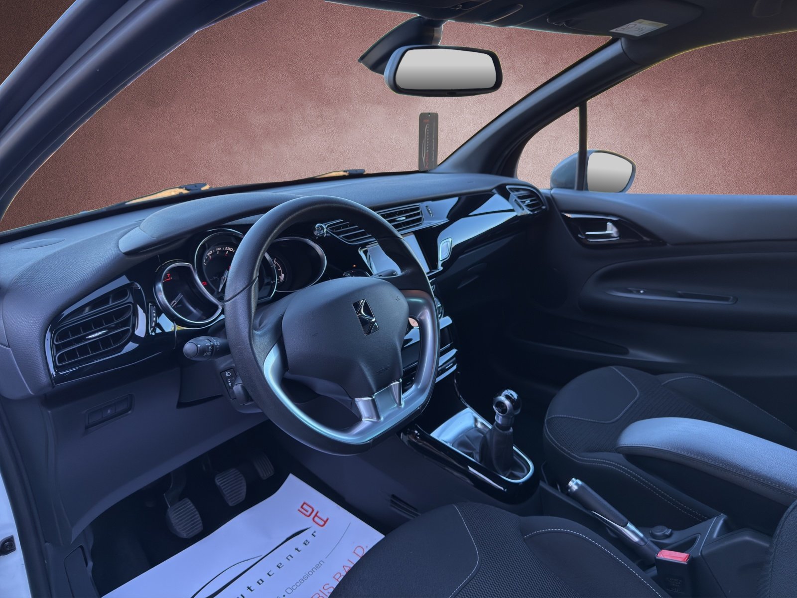 DS AUTOMOBILES DS3 1.2 VTi Eye Tech, Essence, Occasion / Utilisé, Manuelle - 7