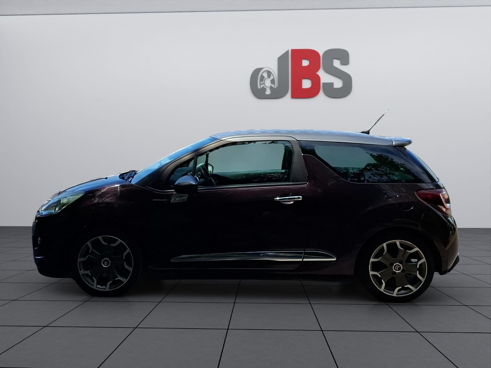 DS AUTOMOBILES DS3 1.6 THP Sport Chic, Petrol, Second hand / Used, Manual - 4