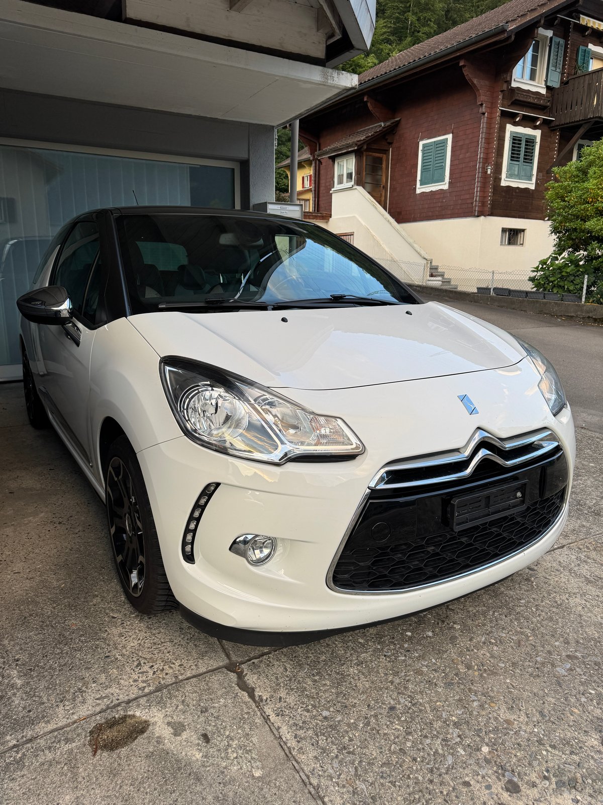 DS AUTOMOBILES DS3 1.6 THP Sport Chic, Petrol, Second hand / Used, Manual - 3