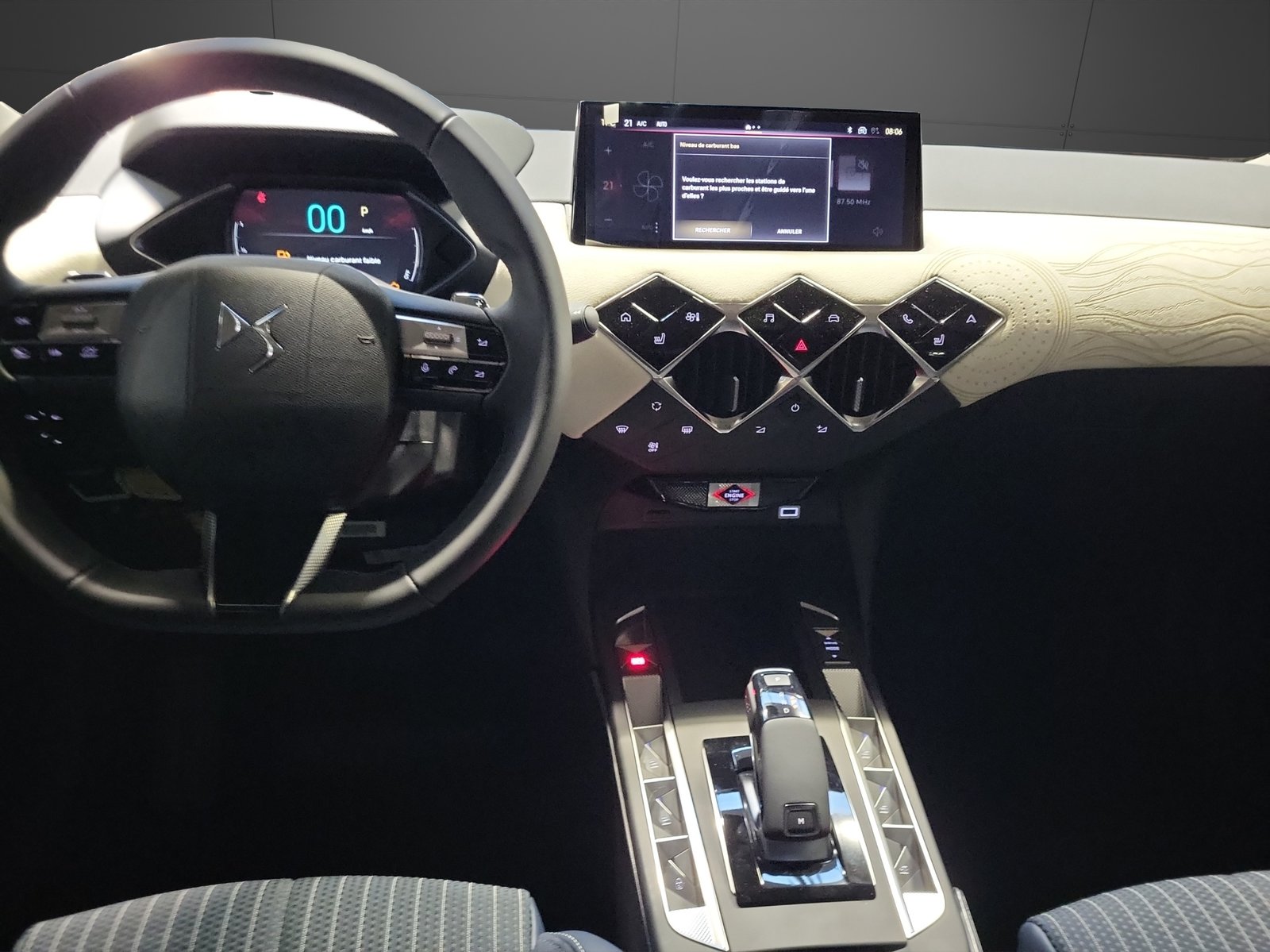 DS AUTOMOBILES DS3 1.2 MHEV Jules Verne, Hybride Léger Essence/Électricité, Voiture nouvelle, Automatique - 7