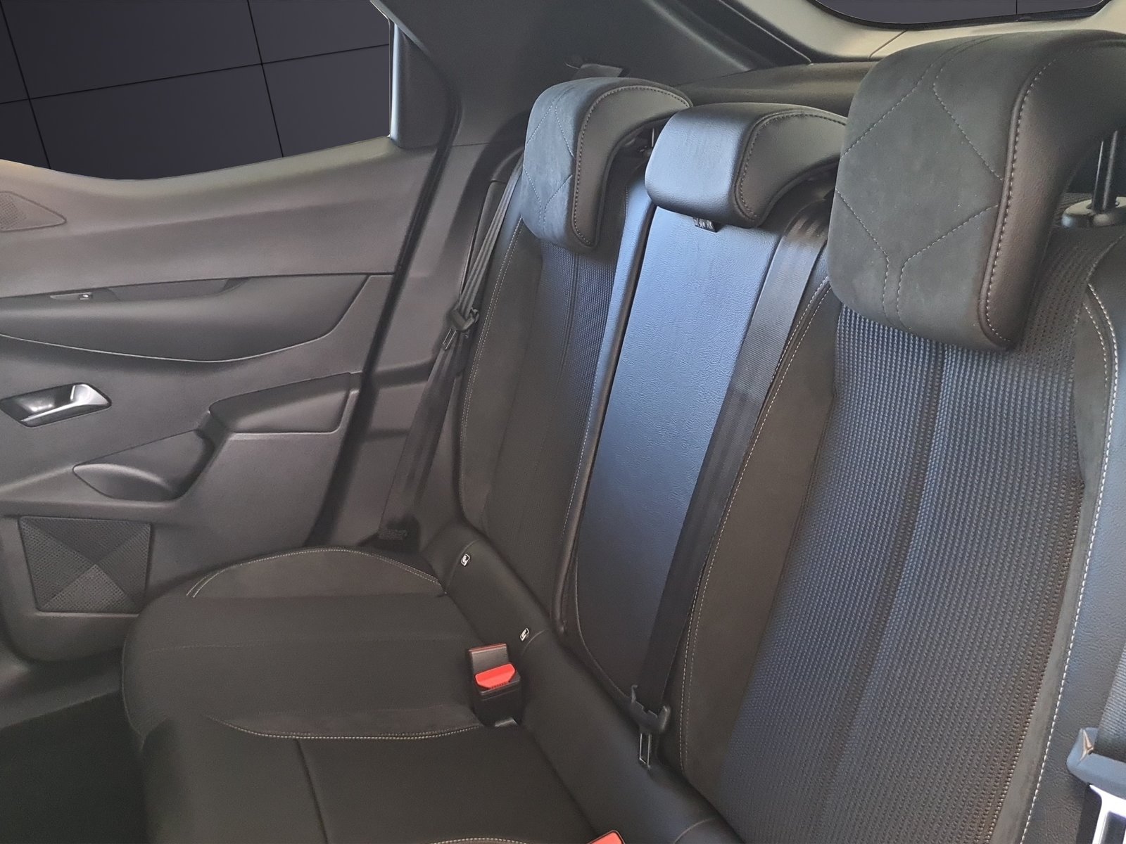 DS AUTOMOBILES DS3 1.2 MHEV Performance, Mild-Hybrid Benzin/Elektro, Neuwagen, Automatik - 6