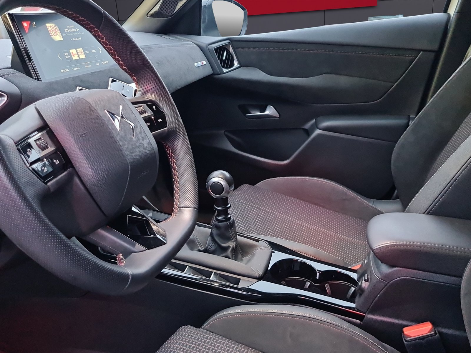 DS AUTOMOBILES DS3 1.2 Performance Line, Petrol, Second hand / Used, Manual - 5