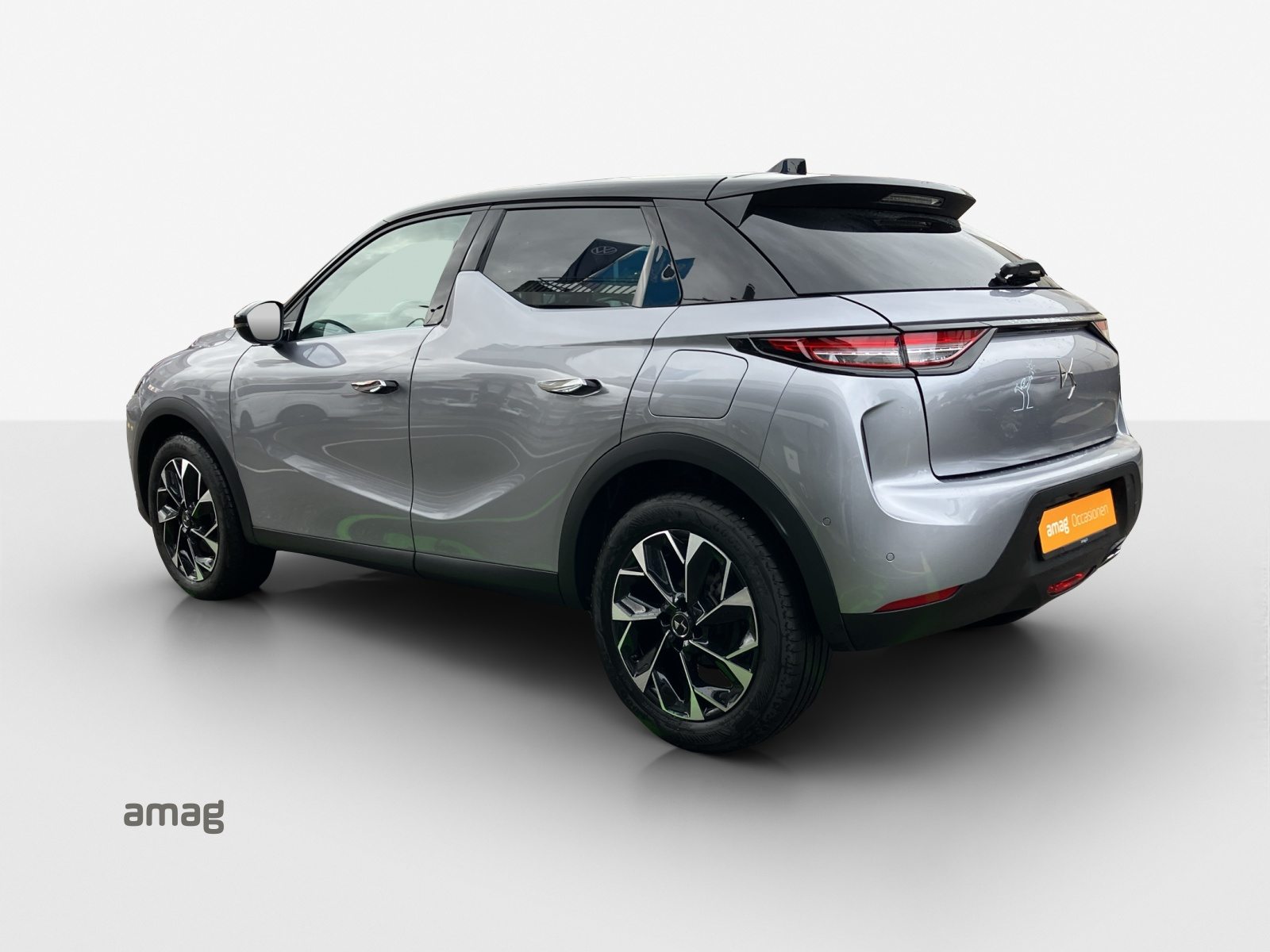 DS AUTOMOBILES DS 3 1.2 MHEV Etoile, Benzin, Occasion / Gebraucht, Automatik - 3