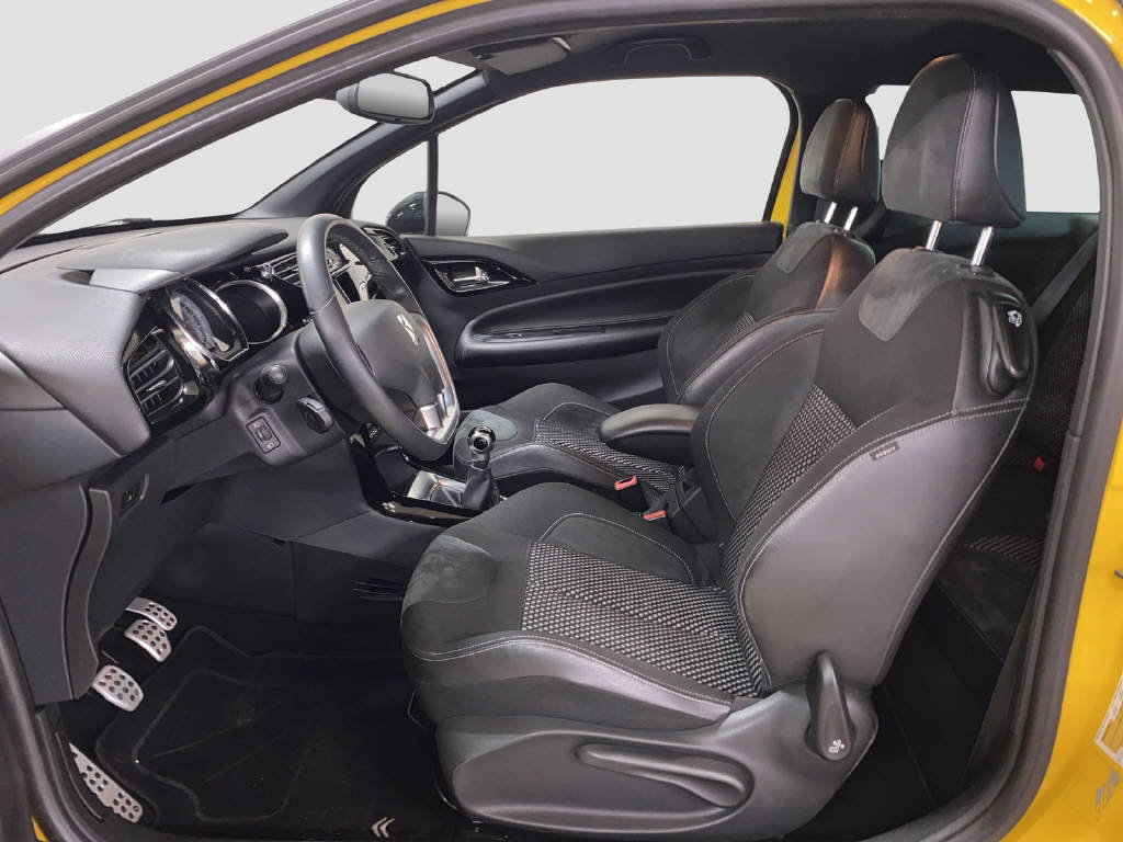 DS AUTOMOBILES DS3 1.6 VTi So Chic, Petrol, Second hand / Used, Manual - 6