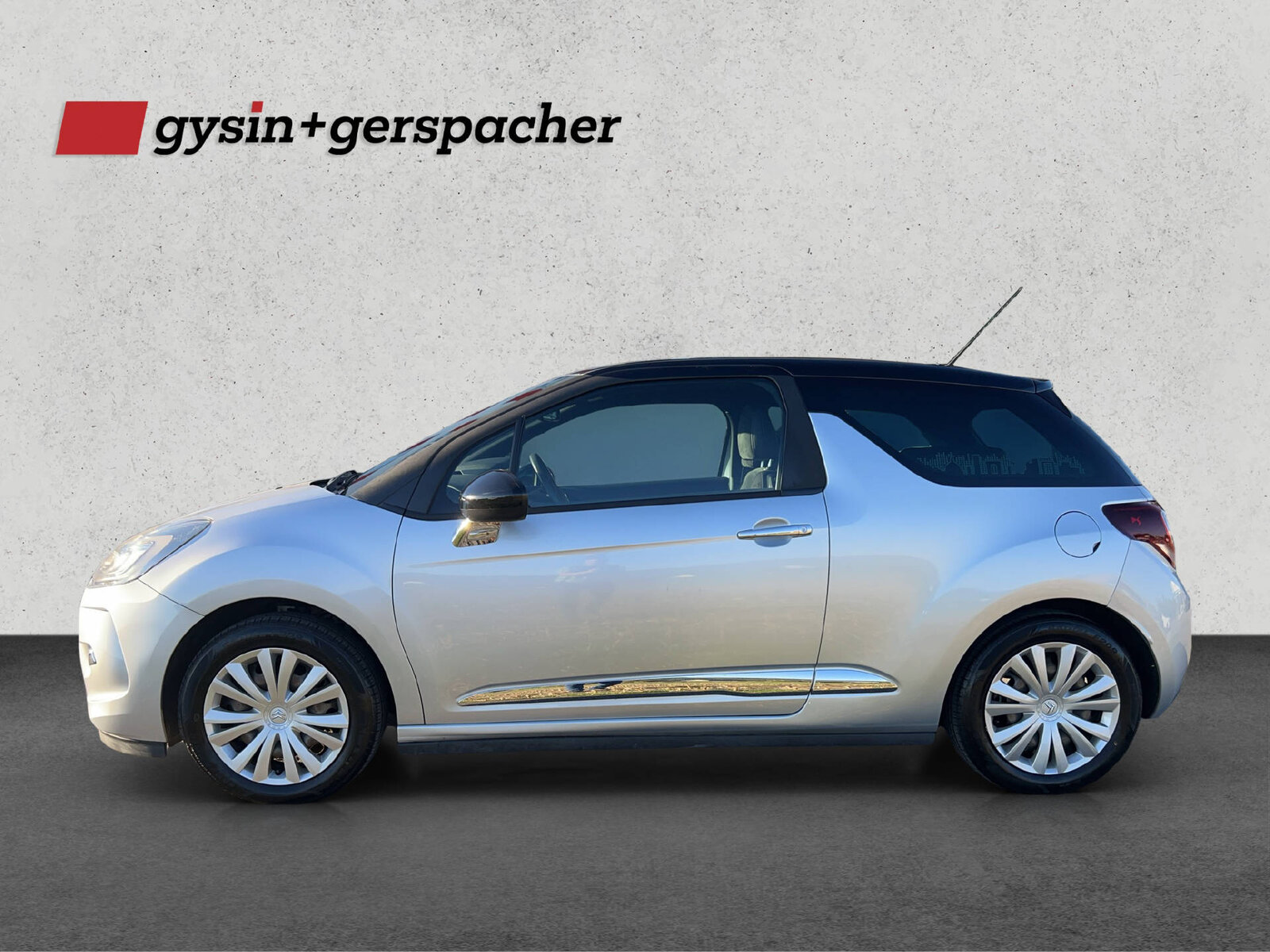 DS AUTOMOBILES DS3 1.2 PureTech So Chic, Petrol, Second hand / Used, Manual - 2