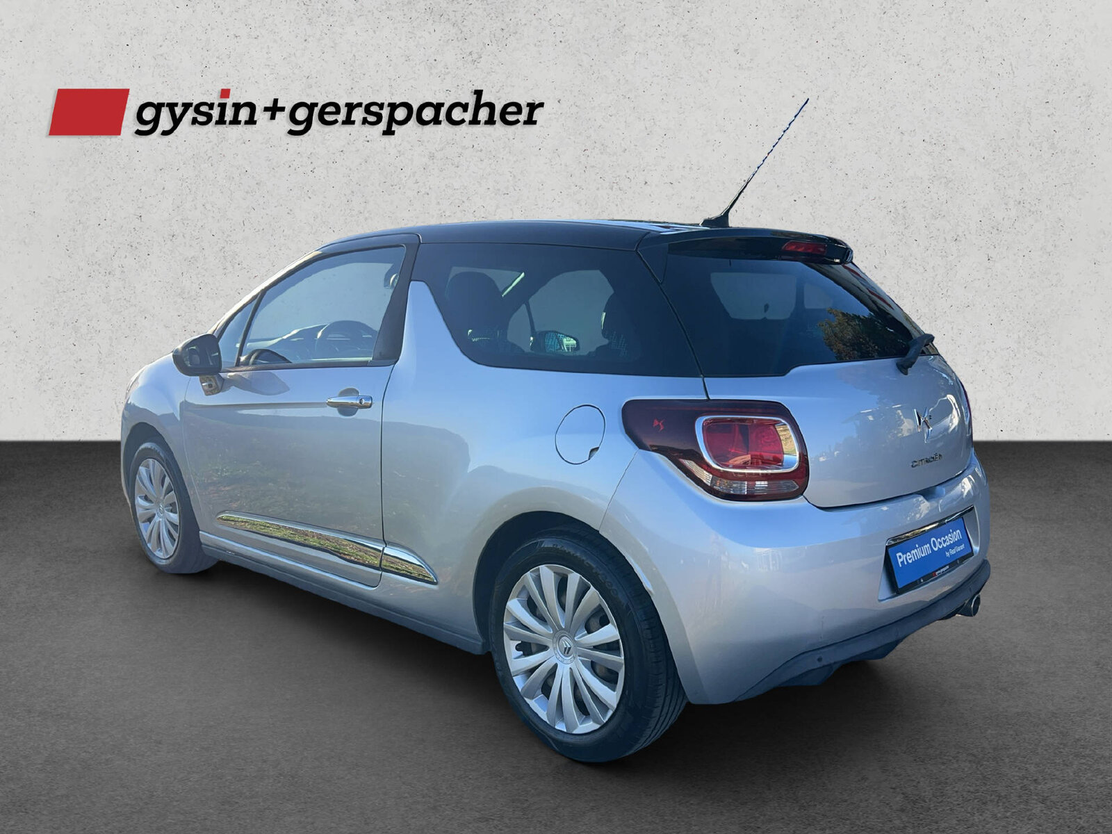 DS AUTOMOBILES DS3 1.2 PureTech So Chic, Petrol, Second hand / Used, Manual - 3