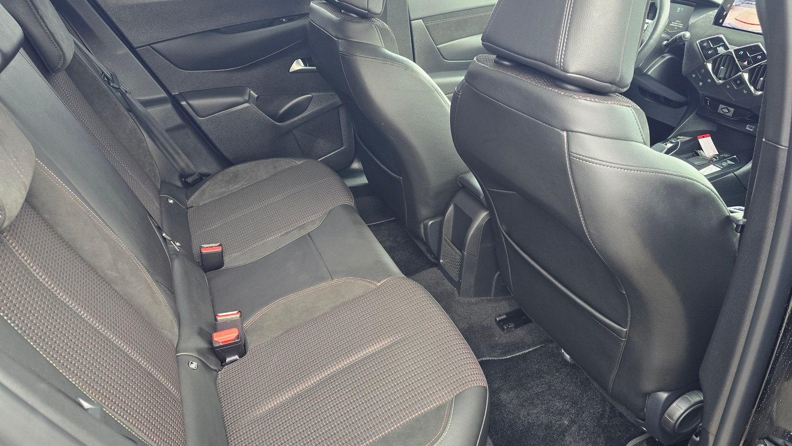 DS AUTOMOBILES DS 3 1.2 PureTech Ligne Noire EAT8, Benzina, Occasioni / Usate, Automatico - 6