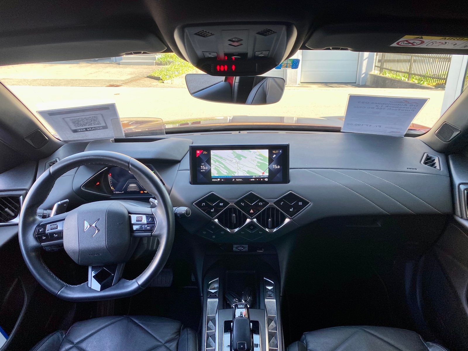 DS AUTOMOBILES DS 3 Crossback 1.2 PureTech SO Chic EAT8, Petrol, Second hand / Used, Automatic - 5