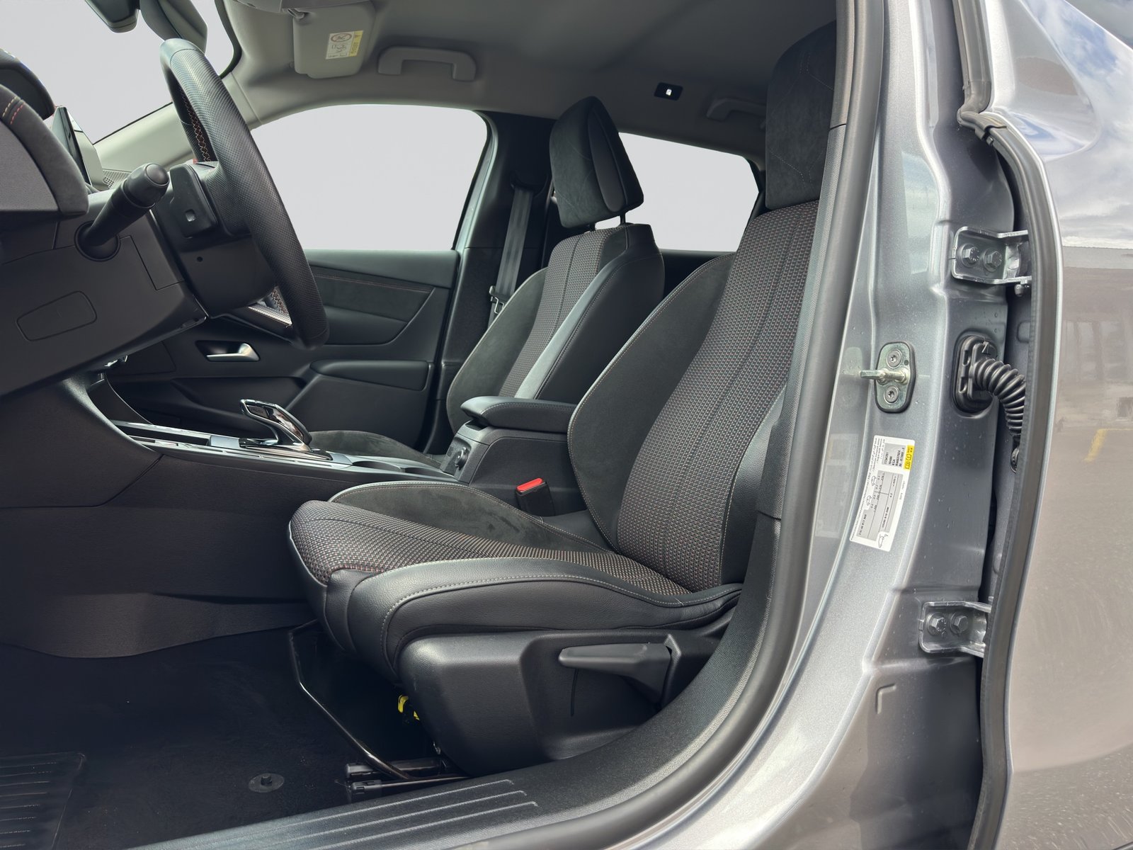 DS AUTOMOBILES DS 3 1.2 PureTech Opera EAT8, Essence, Occasion / Utilisé, Automatique - 6