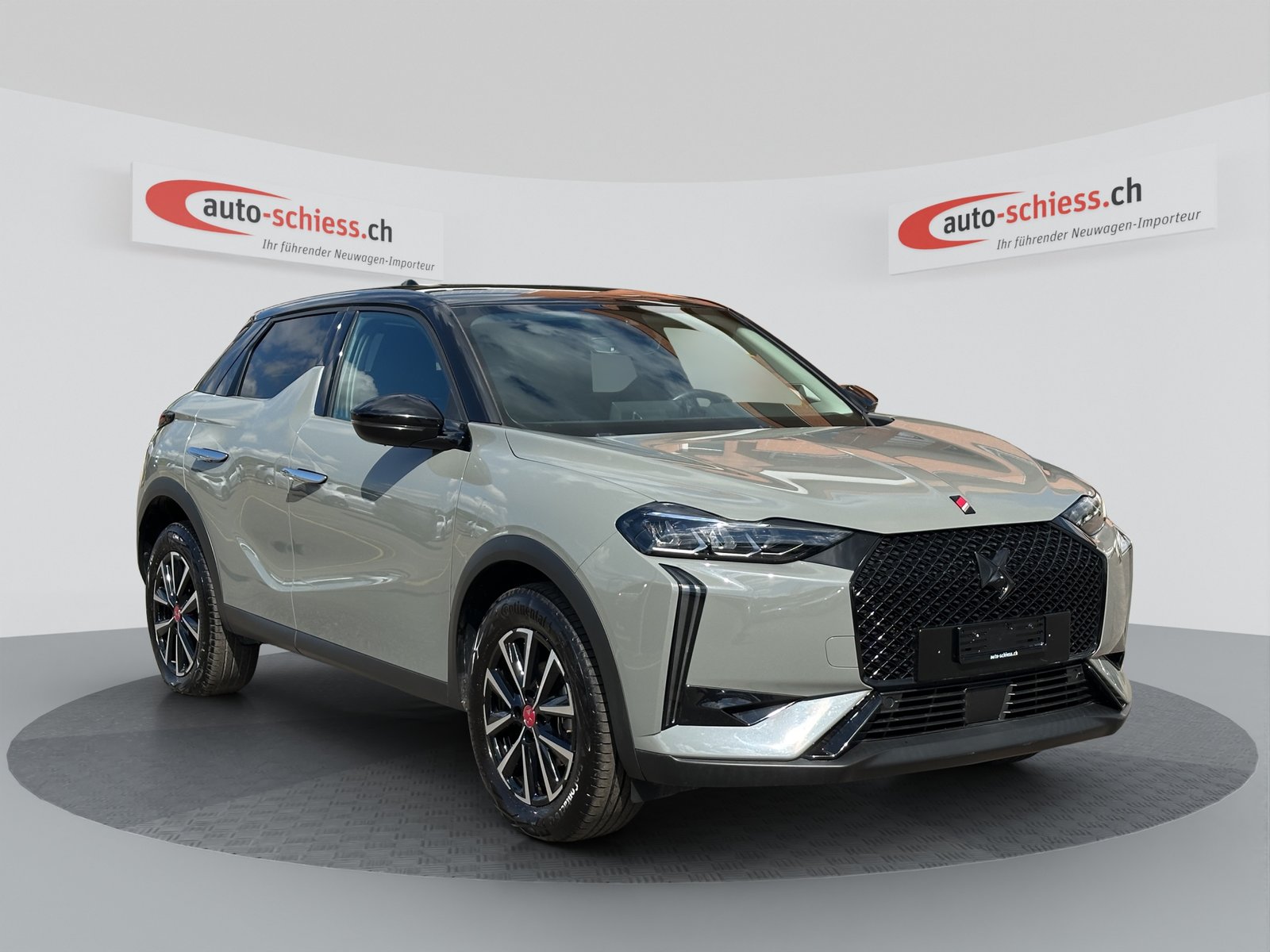 DS AUTOMOBILES DS 3 1.2 PureTech Performance Line Bi-Color E, Petrol, Second hand / Used, Automatic