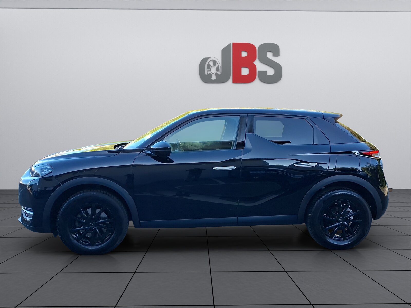 DS AUTOMOBILES DS 3 Crossback 1.2 PureTech SO Chic EAT8, Petrol, Second hand / Used, Automatic - 2
