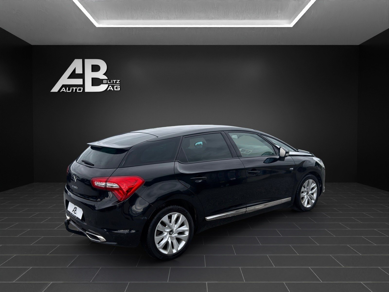 DS AUTOMOBILES DS5 HYbrid4 200 SO Chic EGS6, Occasion / Utilisé, Automatique - 5