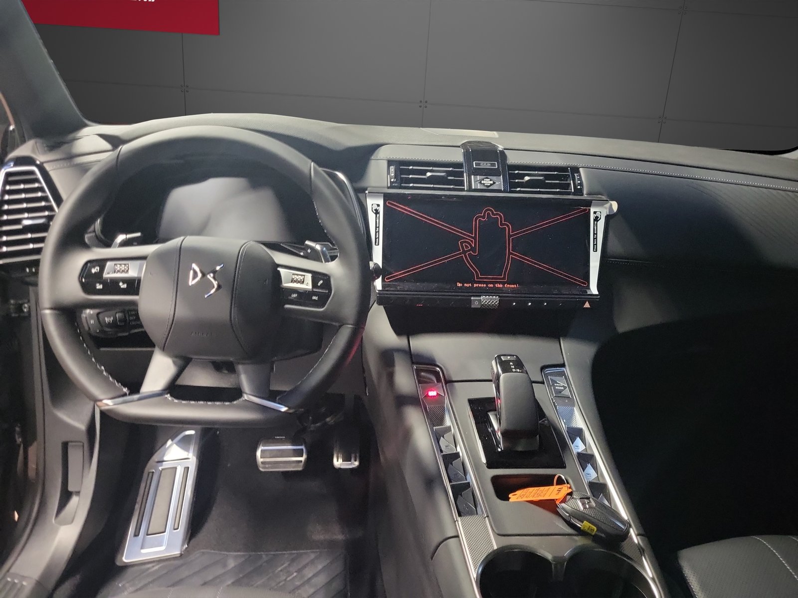DS AUTOMOBILES DS7 E-Tense 4x4 PerformL, Hybride Rechargeable Essence/Électricité, Voiture nouvelle, Automatique - 7