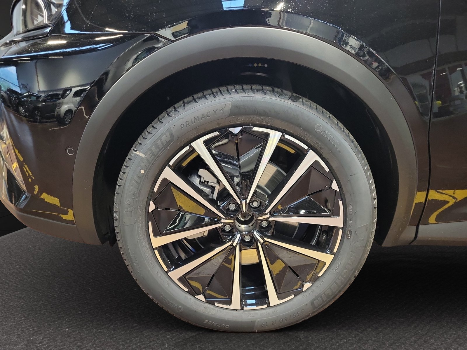 DS AUTOMOBILES DS7 E-Tense 4x4 Ligne Noire, Plug-in-Hybrid Benzina/Elettrica, Auto nuove, Automatico - 4