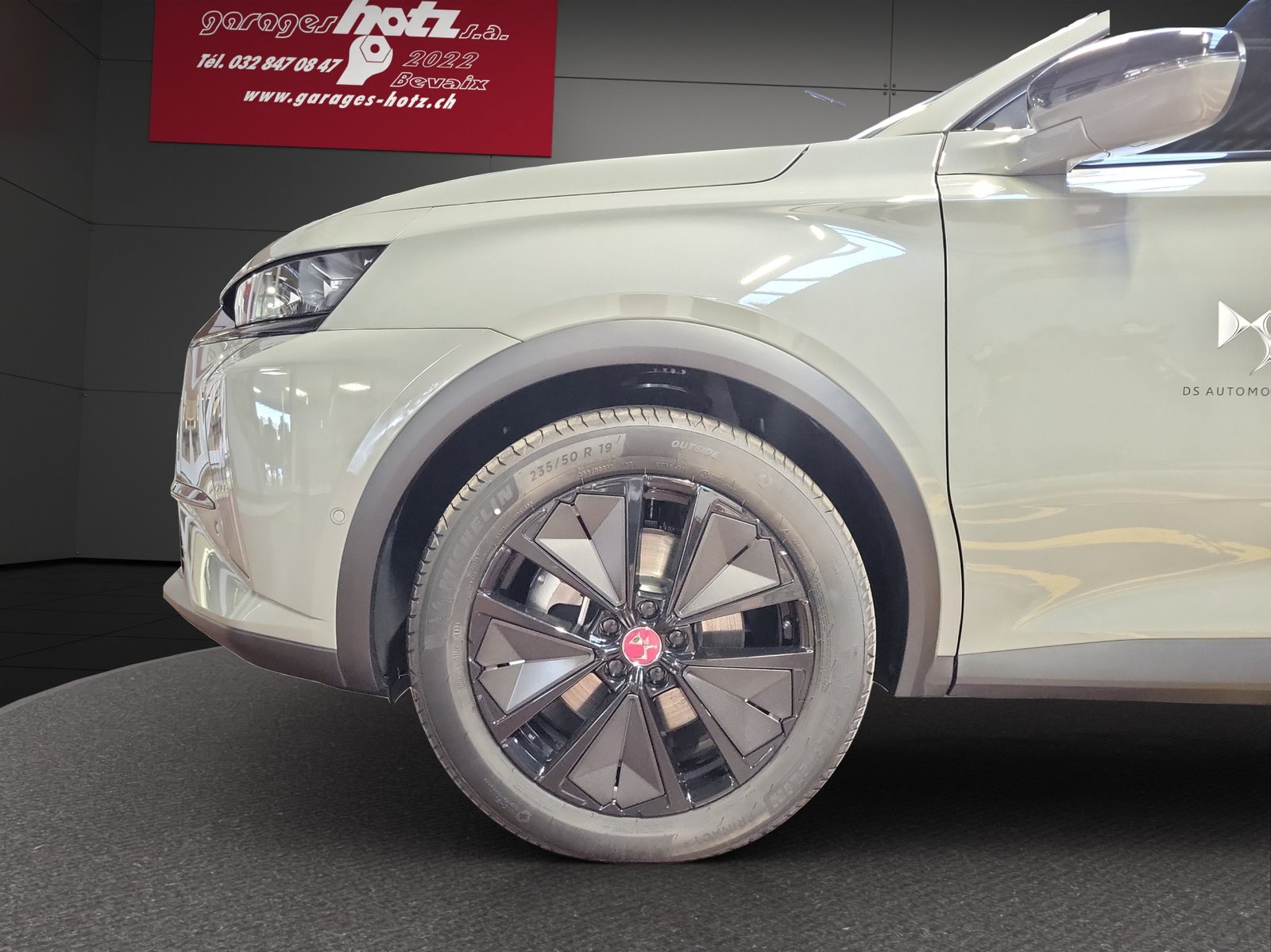 DS AUTOMOBILES DS7 E-TENSE 225 Ligne Noire, Plug-in-Hybrid Benzin/Elektro, Vorführwagen, Automatik - 4
