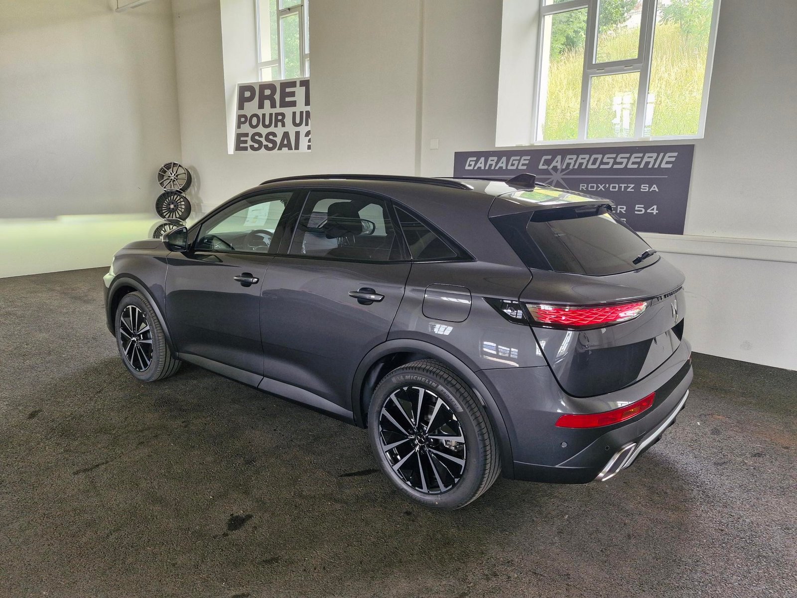 DS AUTOMOBILES DS 7 Crossback E-Tense 300 4x4 Etoile, Plug-in-Hybrid Petrol/Electric, New car, Automatic - 5