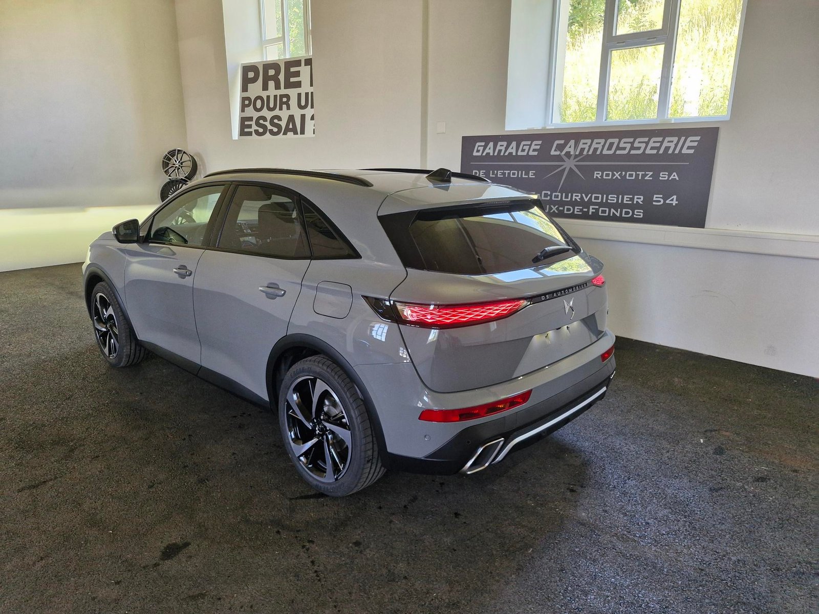 DS AUTOMOBILES DS 7 Crossback E-Tense 300 4x4 Etoile, Plug-in-Hybrid Petrol/Electric, New car, Automatic - 5