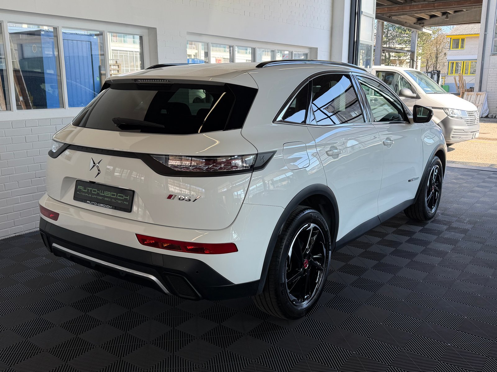 DS AUTOMOBILES DS 7 Crossback 1.5 BlueHDi DS PERFOMANCE LINE, Diesel, Occasion / Utilisé, Automatique - 3