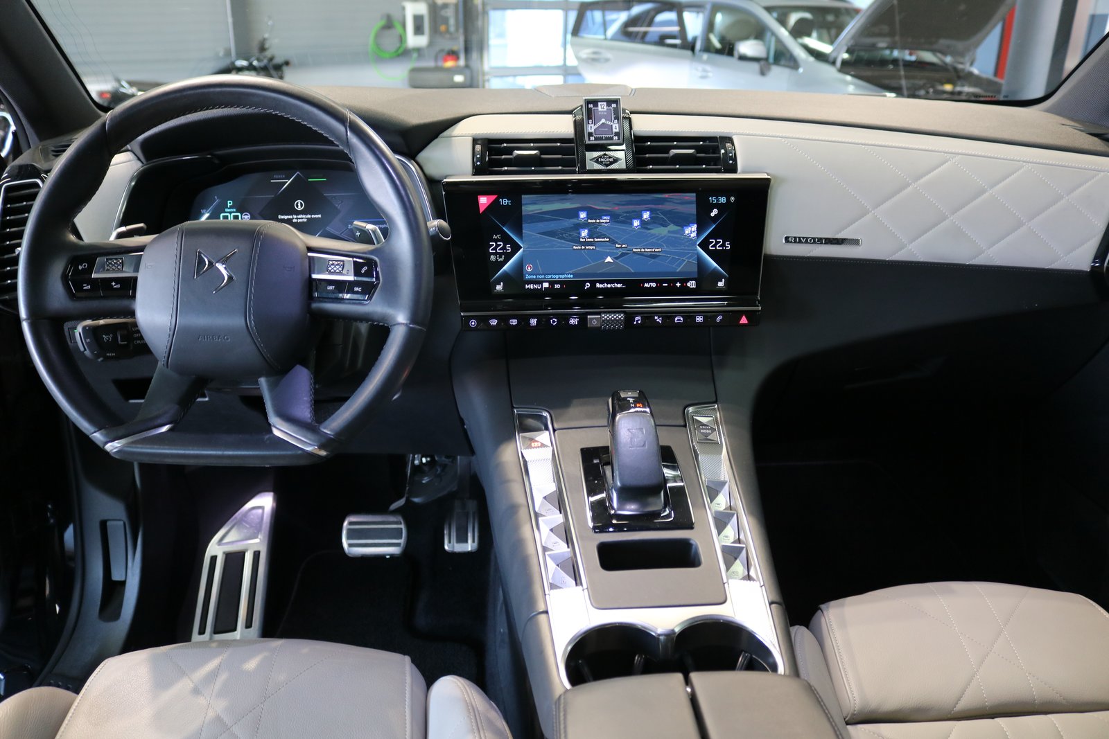 DS AUTOMOBILES DS 7 Crossback E-Tense 300 4x4 RIVOLI, Hybride Rechargeable Essence/Électricité, Occasion / Utilisé, Automatique - 7