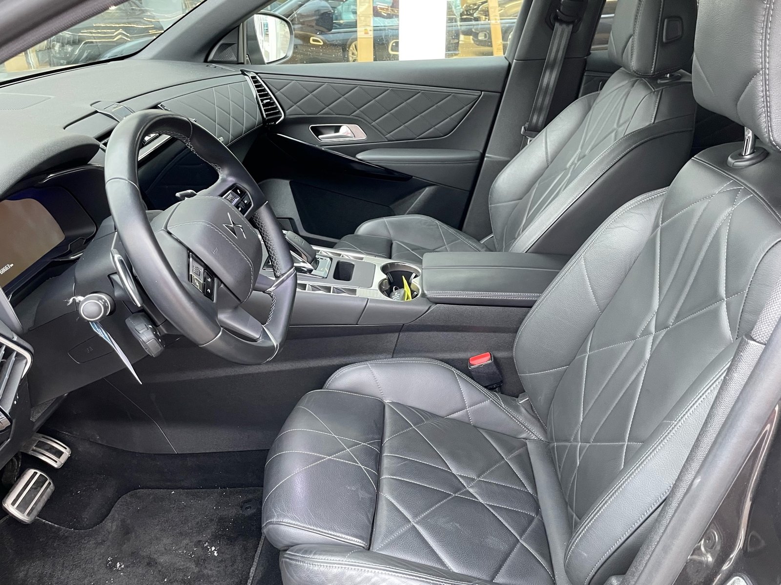 DS AUTOMOBILES DS7 Crossback 1.6 E-Tense Be Chic 4x4, Hybride Rechargeable Essence/Électricité, Occasion / Utilisé, Automatique - 4