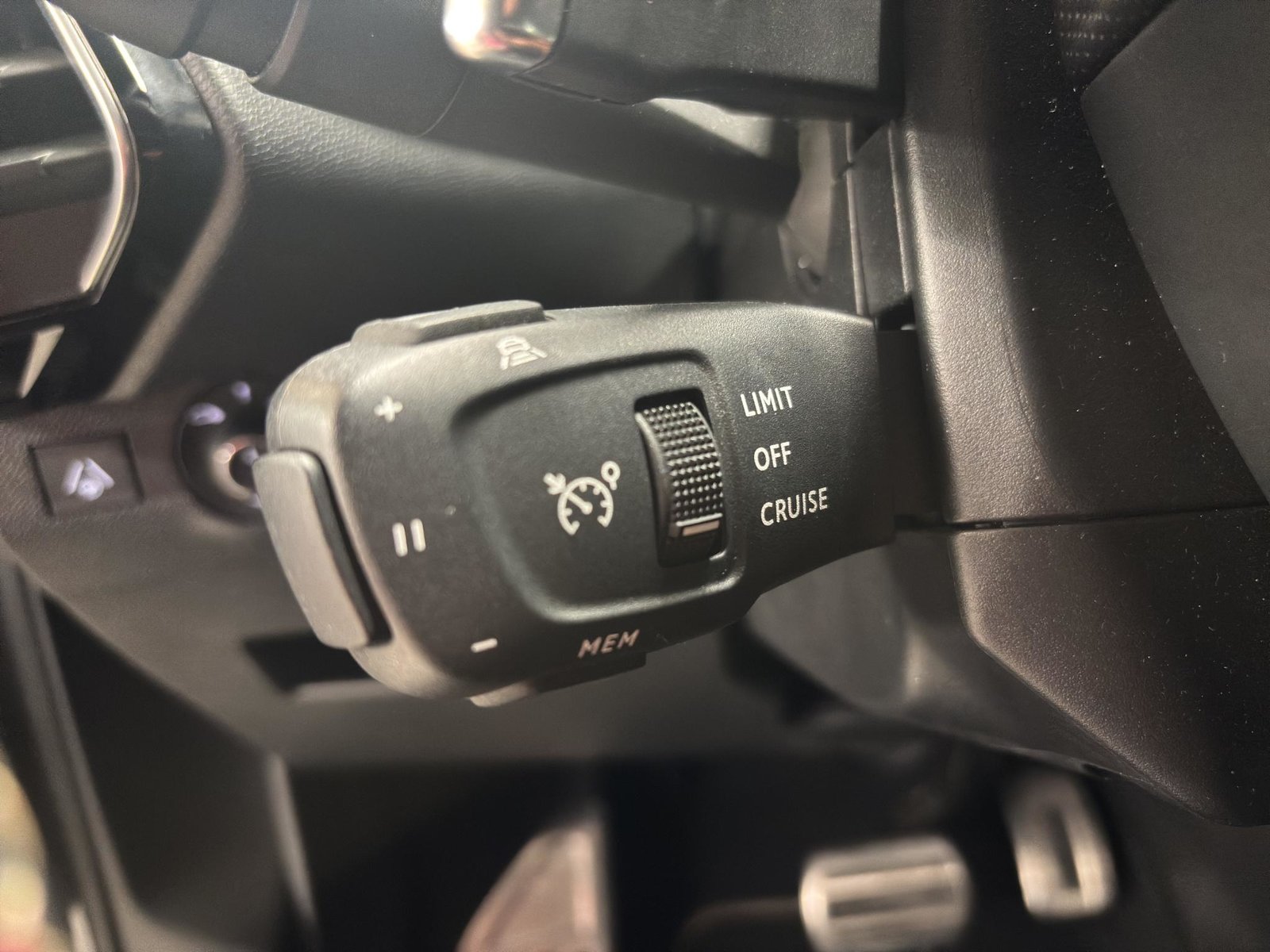 DS AUTOMOBILES 7 1.6 E-Tense Ligne Noire 4x4, Hybride Rechargeable Essence/Électricité, Occasion / Utilisé, Automatique - 6