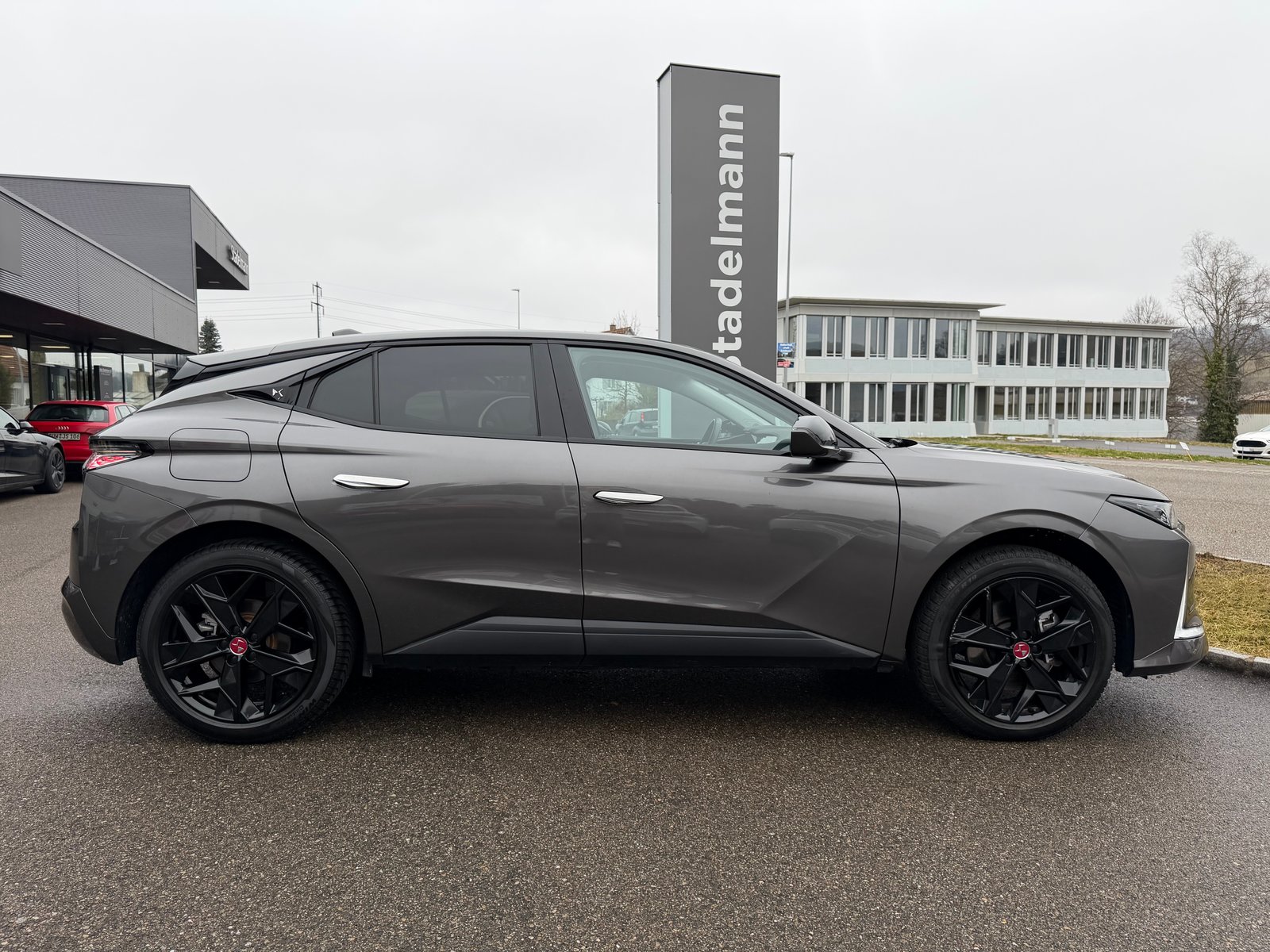 DS AUTOMOBILES DS4 1.6 E-Tense Ligne Noire, Plug-in-Hybrid Benzin/Elektro, Occasion / Gebraucht, Automatik - 4