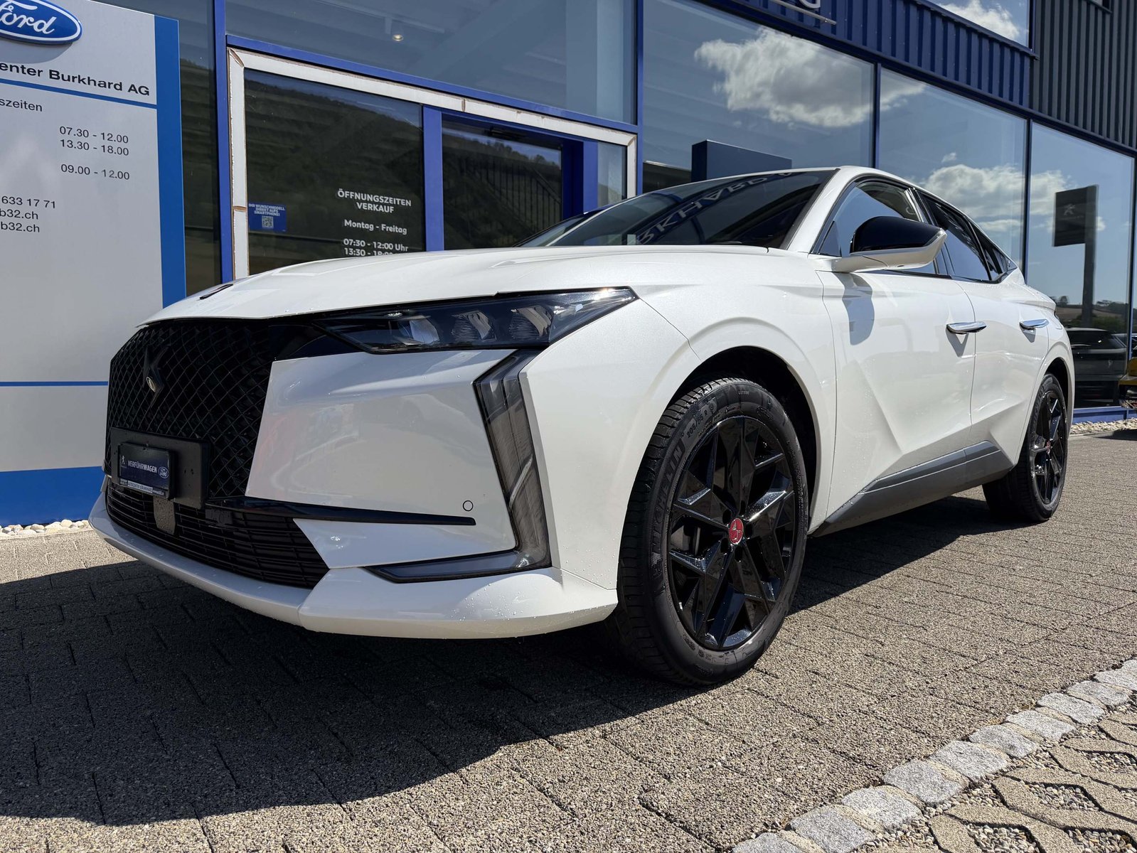 DS AUTOMOBILES DS4 1.6 E-Tense Performance Line, Plug-in-Hybrid Petrol/Electric, Second hand / Used, Automatic - 2