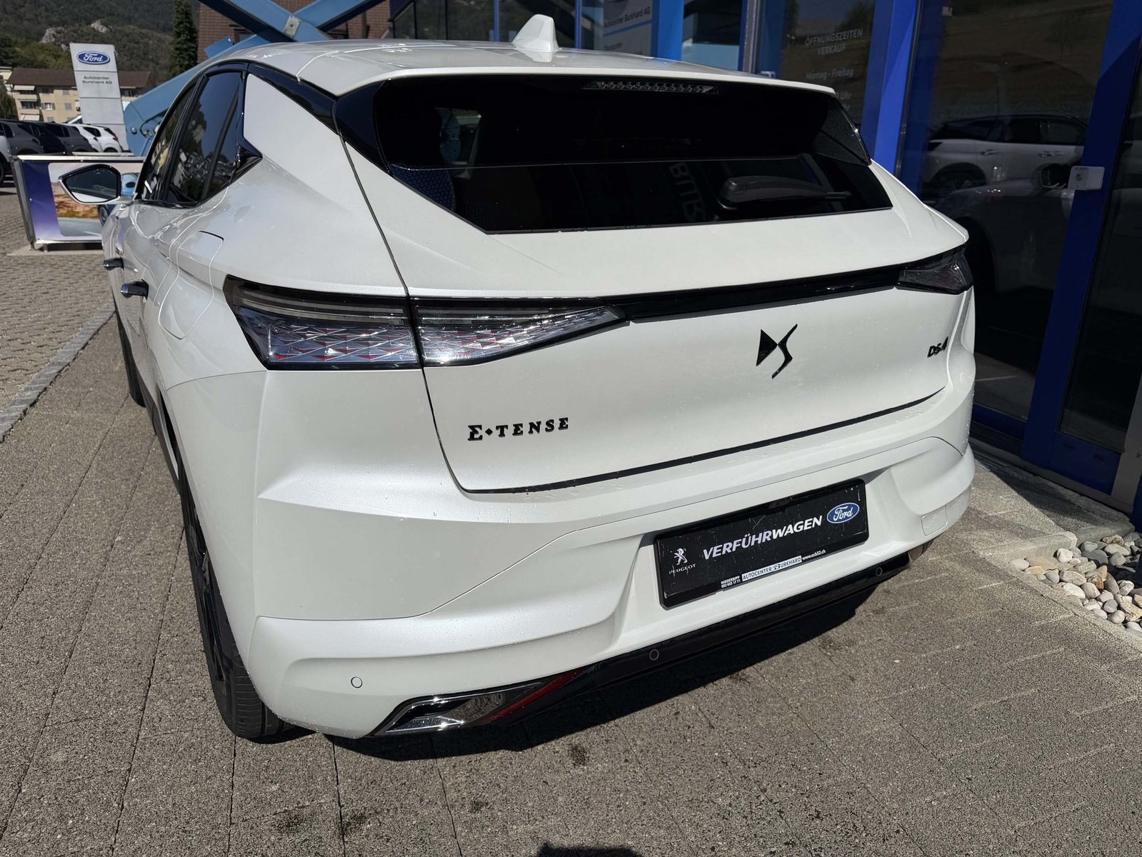 DS AUTOMOBILES DS4 1.6 E-Tense Performance Line, Plug-in-Hybrid Petrol/Electric, Second hand / Used, Automatic - 4