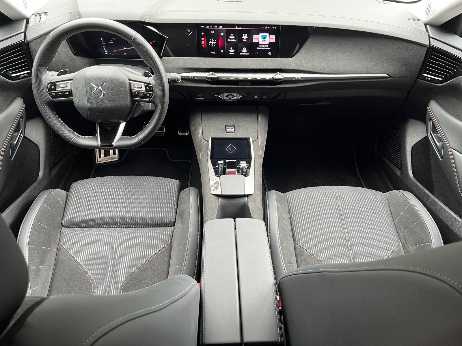 DS AUTOMOBILES DS4 1.6 E-Tense Performance Li, Hybride Intégral Essence/Électricité, Occasion / Utilisé, Automatique - 7