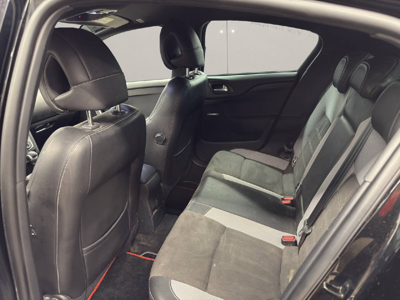 DS AUTOMOBILES DS4 1.2 PureTech Chic, Benzin, Occasion / Gebraucht, Handschaltung - 6