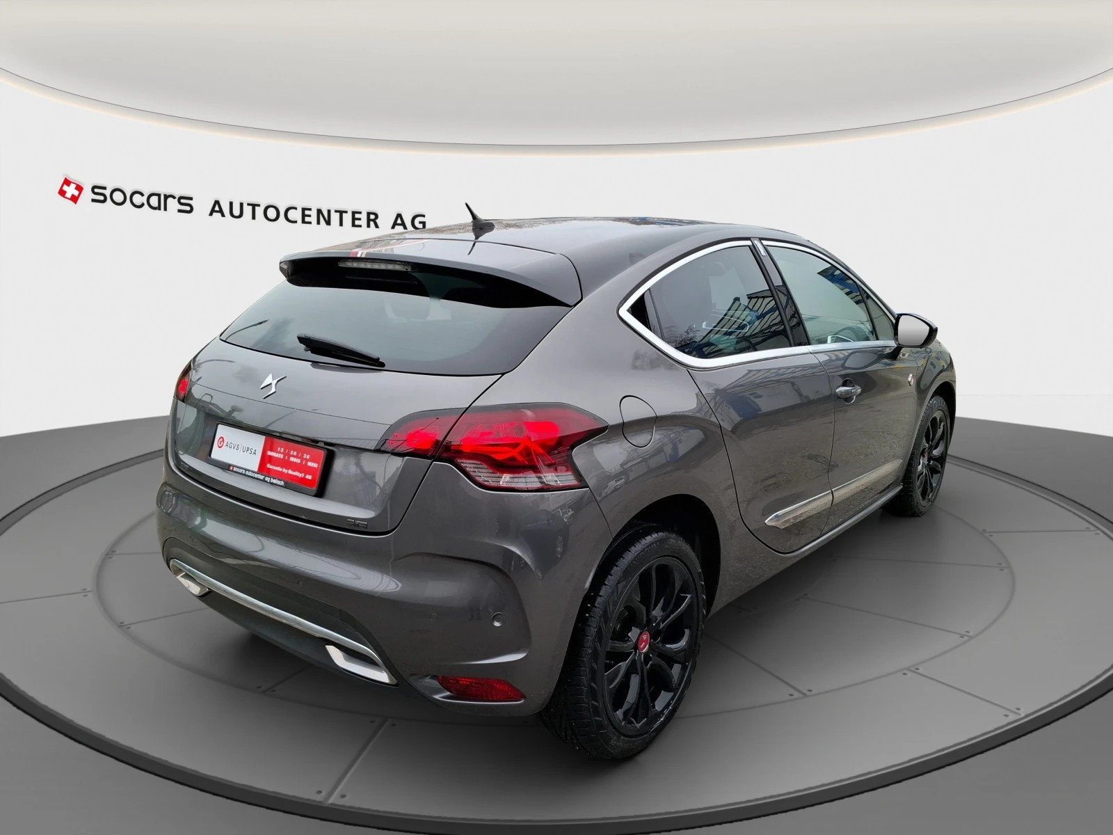 DS AUTOMOBILES DS 4 1.2 Pure Tech Performance Line // Spurwe, Petrol, Second hand / Used, Manual - 3