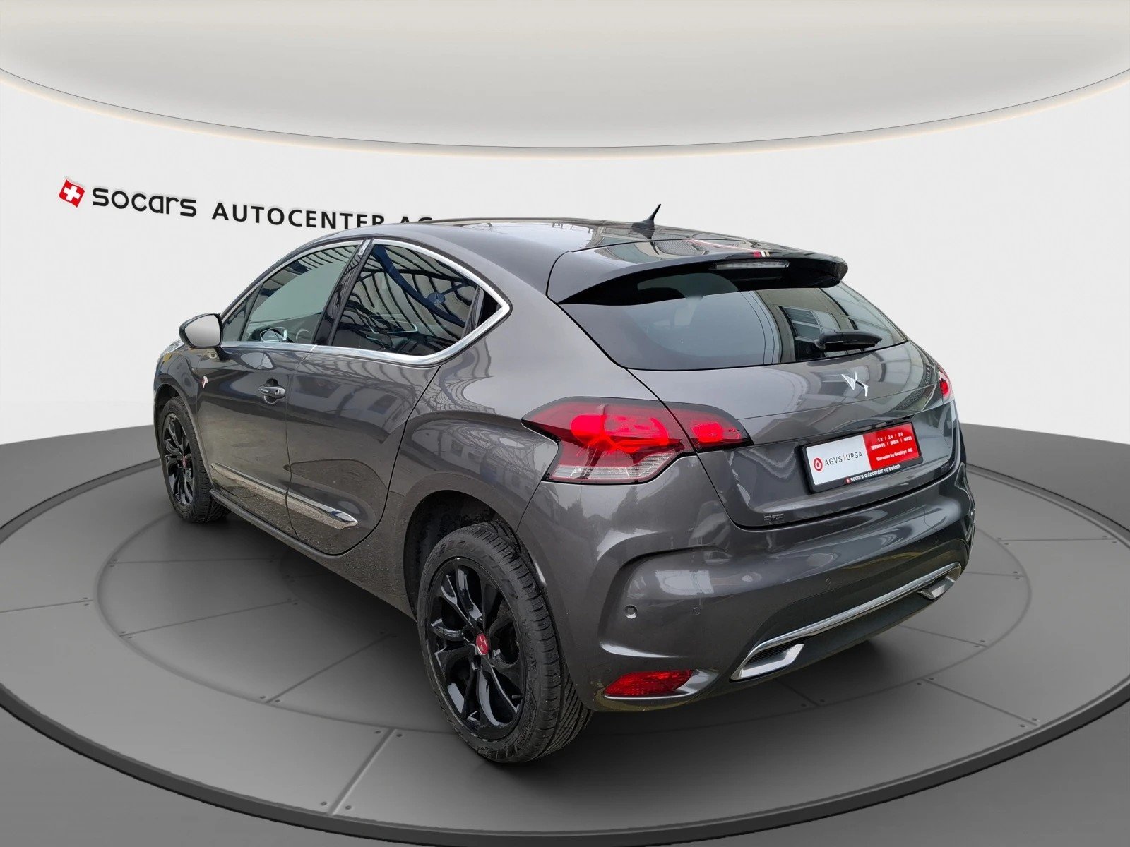DS AUTOMOBILES DS 4 1.2 Pure Tech Performance Line // Spurwe, Petrol, Second hand / Used, Manual - 5