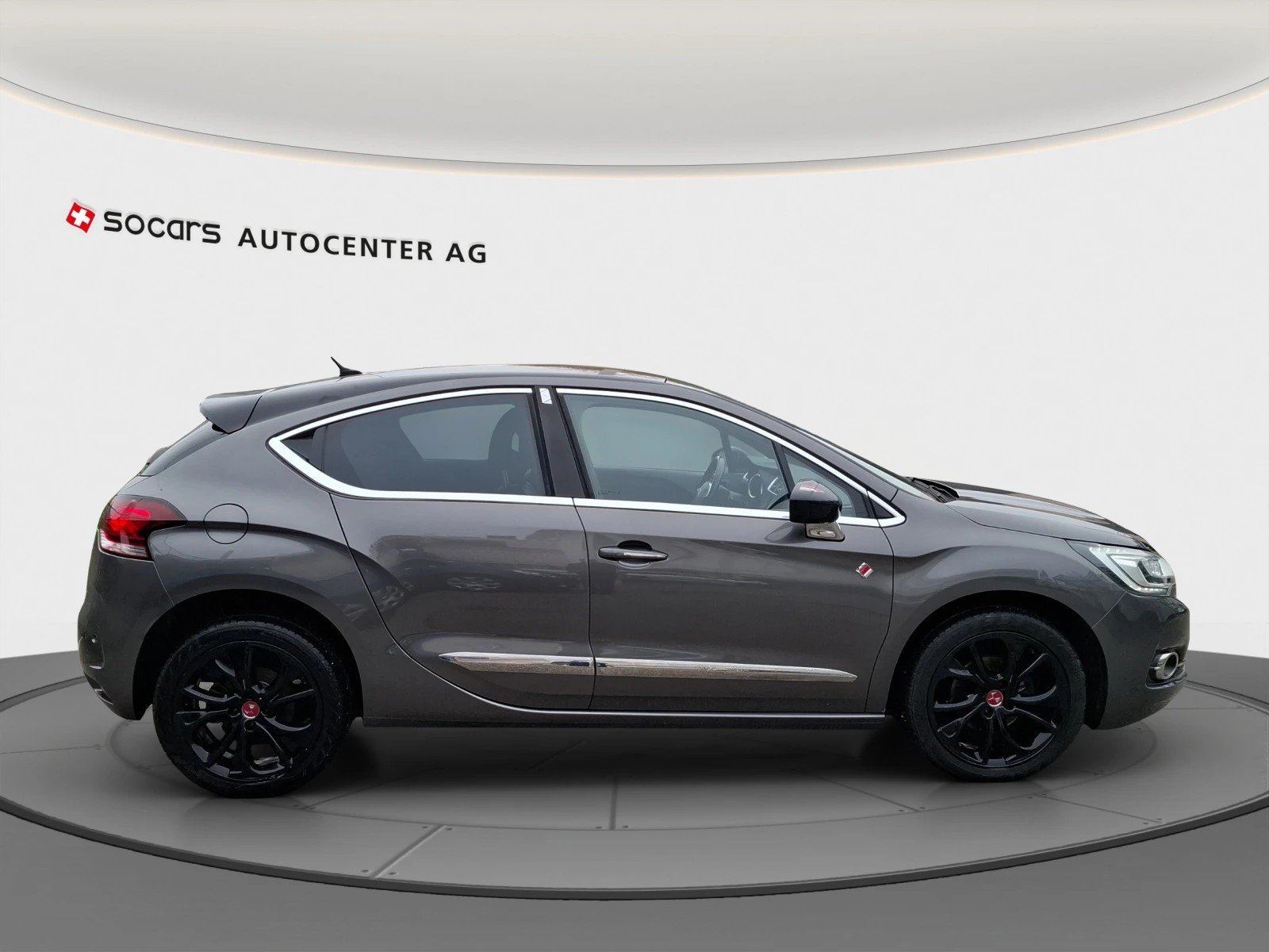 DS AUTOMOBILES DS 4 1.2 Pure Tech Performance Line // Spurwe, Petrol, Second hand / Used, Manual - 7