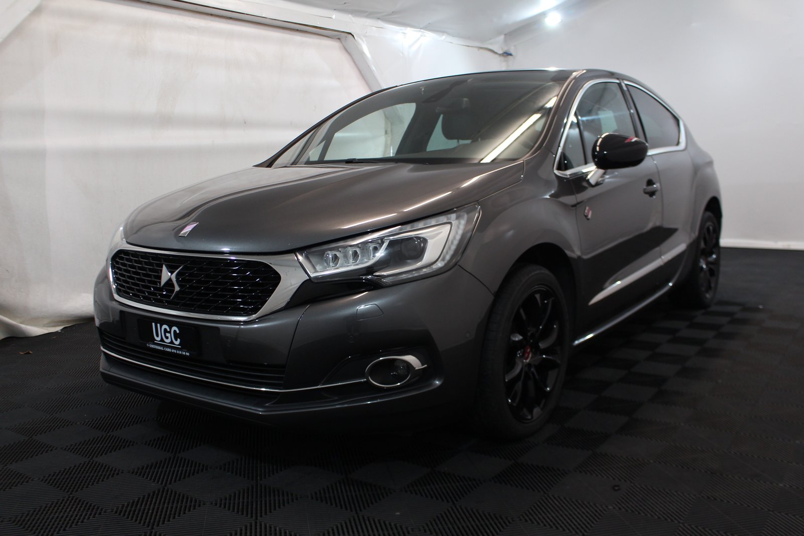DS AUTOMOBILES DS4 2.0 BlueHDi 180 Performance L., Diesel, Occasion / Gebraucht, Automatik - 3