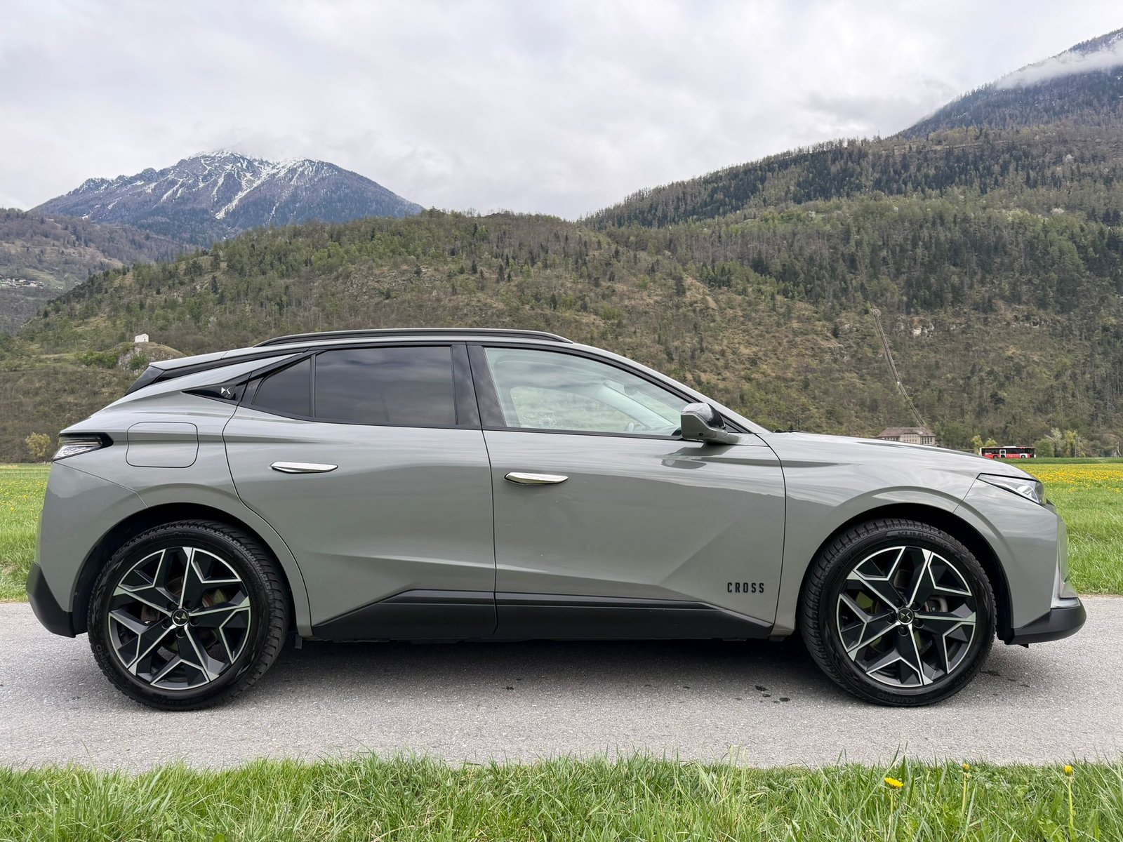 DS AUTOMOBILES DS 4 1.6 HYBRID4, Hybride Rechargeable Essence/Électricité, Occasion / Utilisé, Automatique - 7