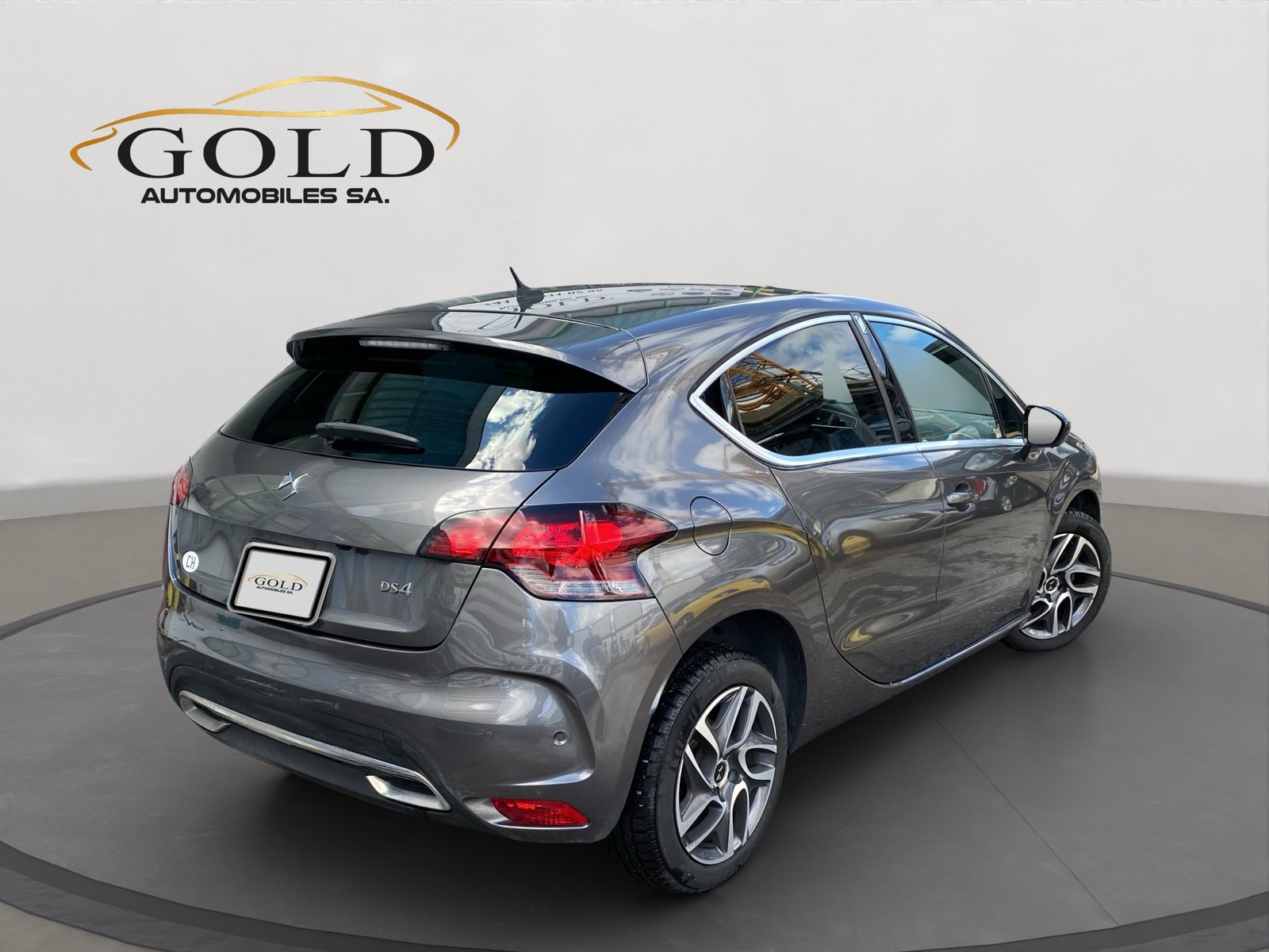DS AUTOMOBILES DS 4 1.2 Pure Tech SO Chic, Petrol, Second hand / Used, Manual - 2