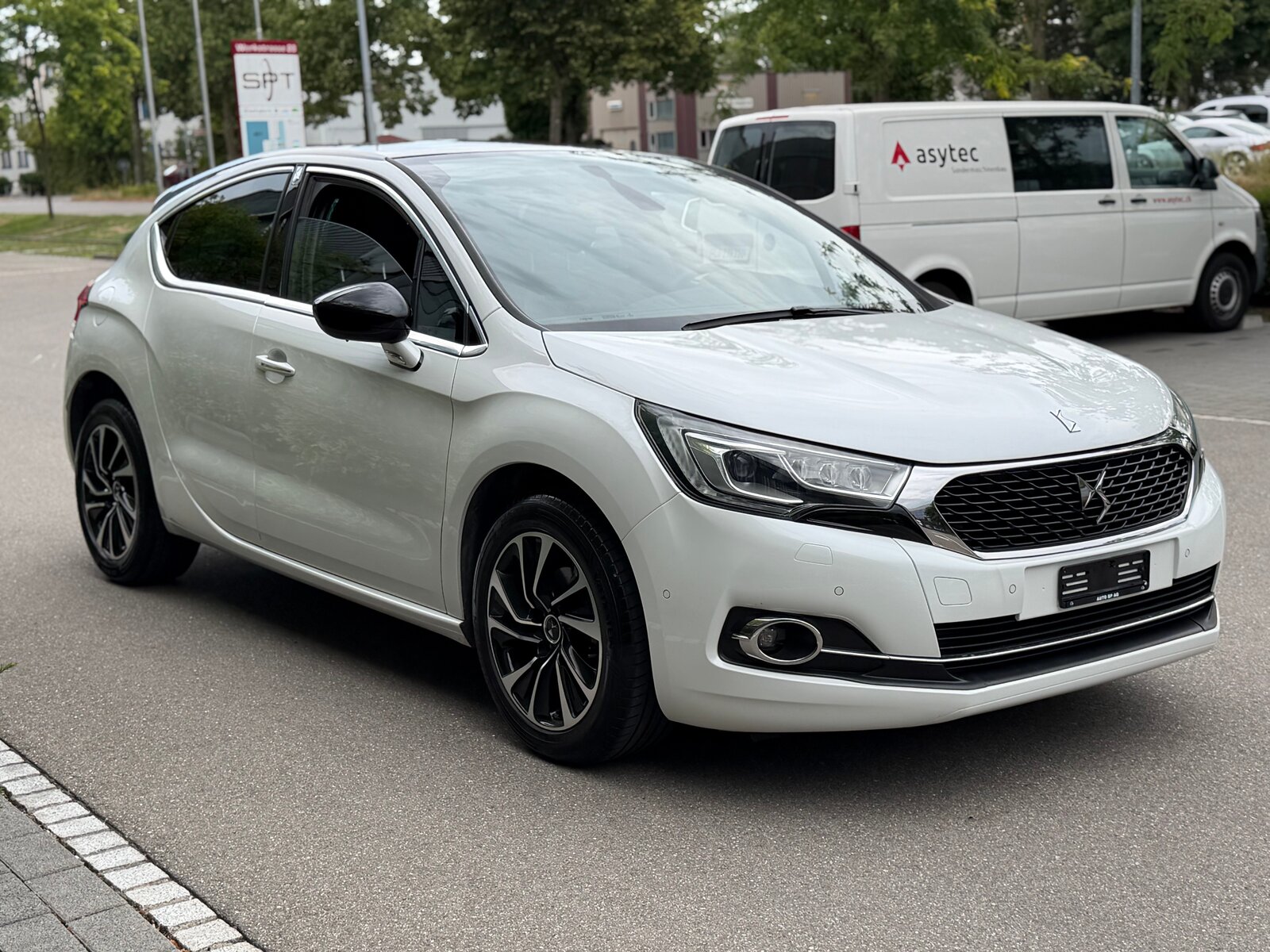 DS AUTOMOBILES DS 4 1.6 BlueHDi SO Chic Automatic, Diesel, Second hand / Used, Automatic - 3