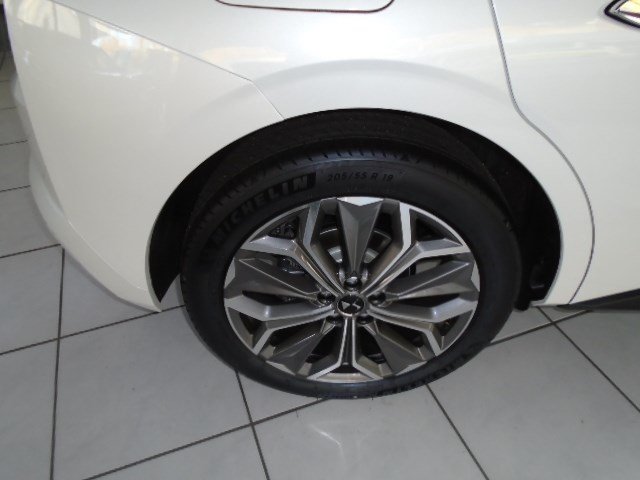 DS AUTOMOBILES DS 4 1.2 Pure Tech Trocadero EAT8, Petrol, Ex-demonstrator, Automatic - 3