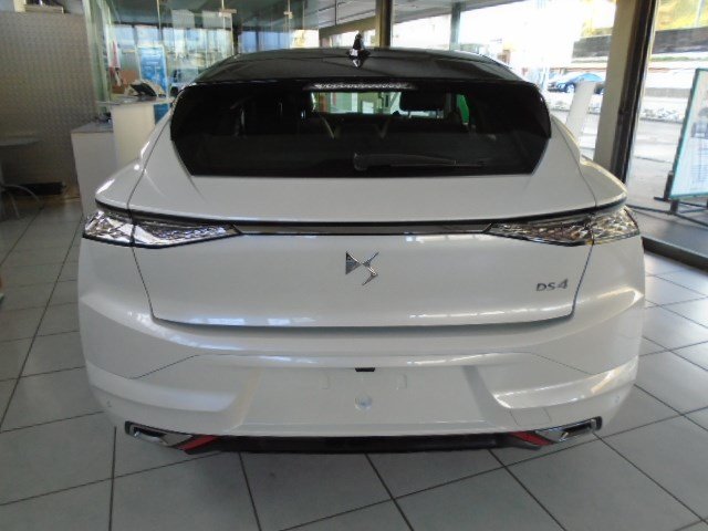 DS AUTOMOBILES DS 4 1.2 Pure Tech Trocadero EAT8, Petrol, Ex-demonstrator, Automatic - 4
