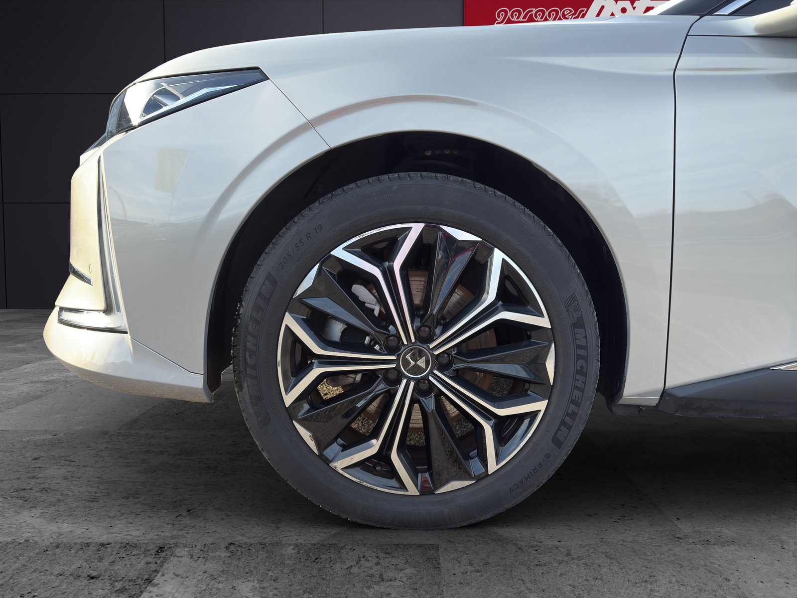 DS AUTOMOBILES DS4 1.6 PHEV Rivoli, Plug-in-Hybrid Petrol/Electric, Ex-demonstrator, Automatic - 4