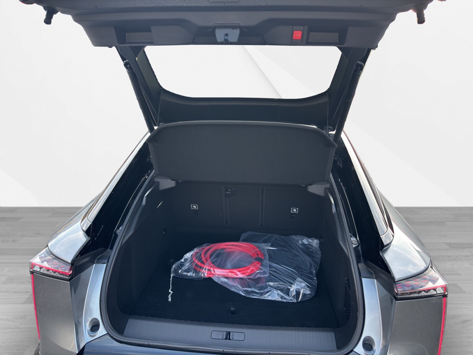 DS AUTOMOBILES No8 E-Tense Pallas, Elektro, Neuwagen, Automatik - 6