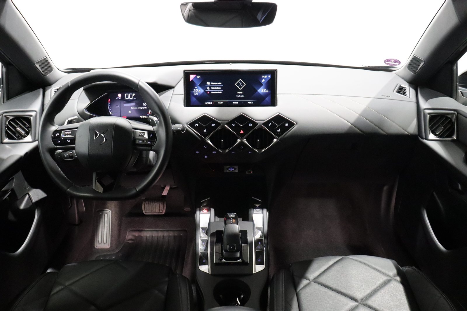 DS 3 Crossback 1.2 PureTech 155 Bastille, Benzin, Occasion / Gebraucht, Automatik - 6