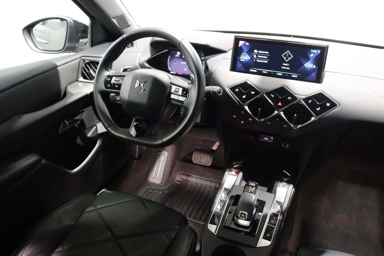 DS 3 Crossback 1.2 PureTech 155 Bastille, Benzin, Occasion / Gebraucht, Automatik - 7
