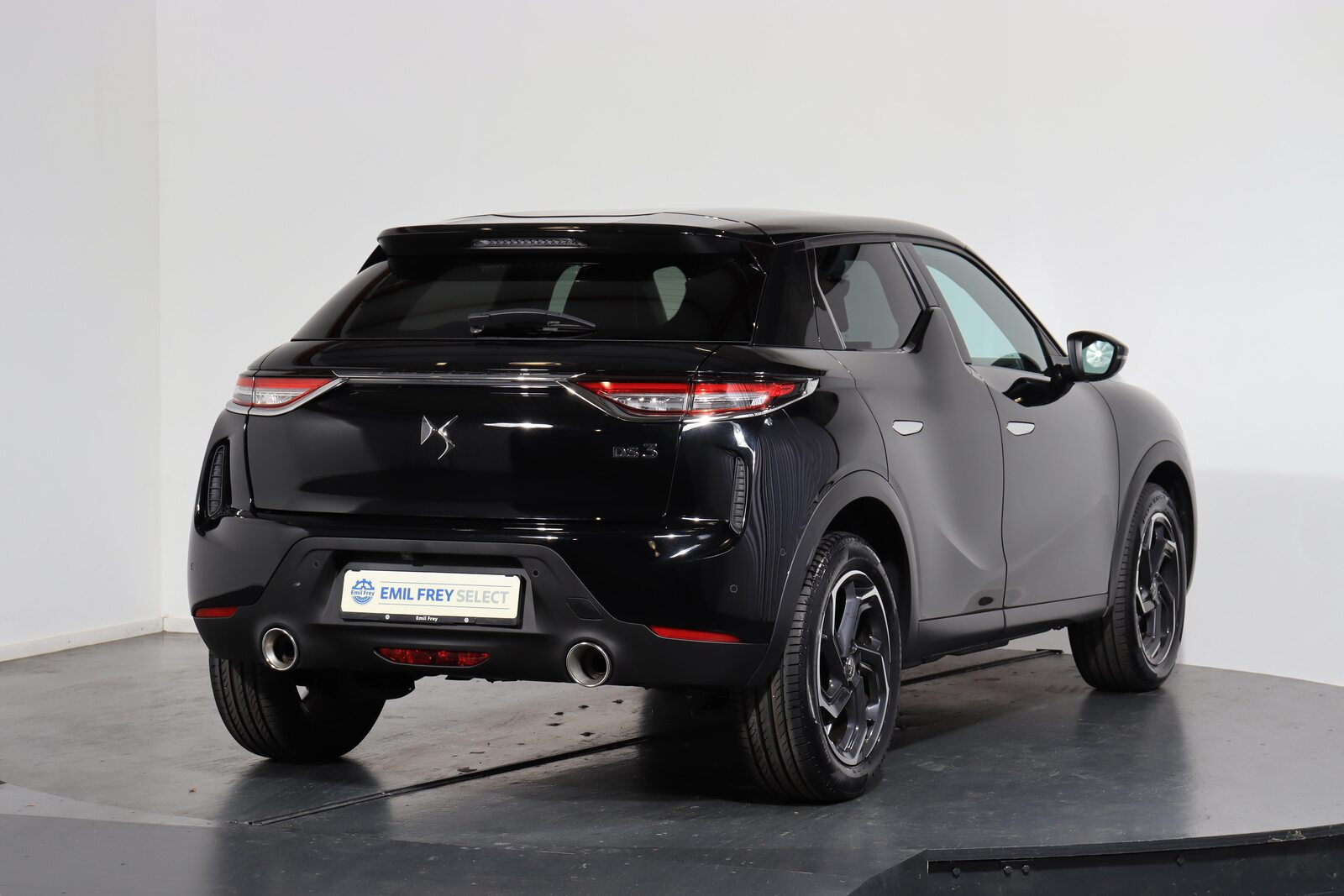 DS 3 Crossback 1.2 PureTech 155 So Chic, Benzin, Occasion / Gebraucht, Automatik - 3