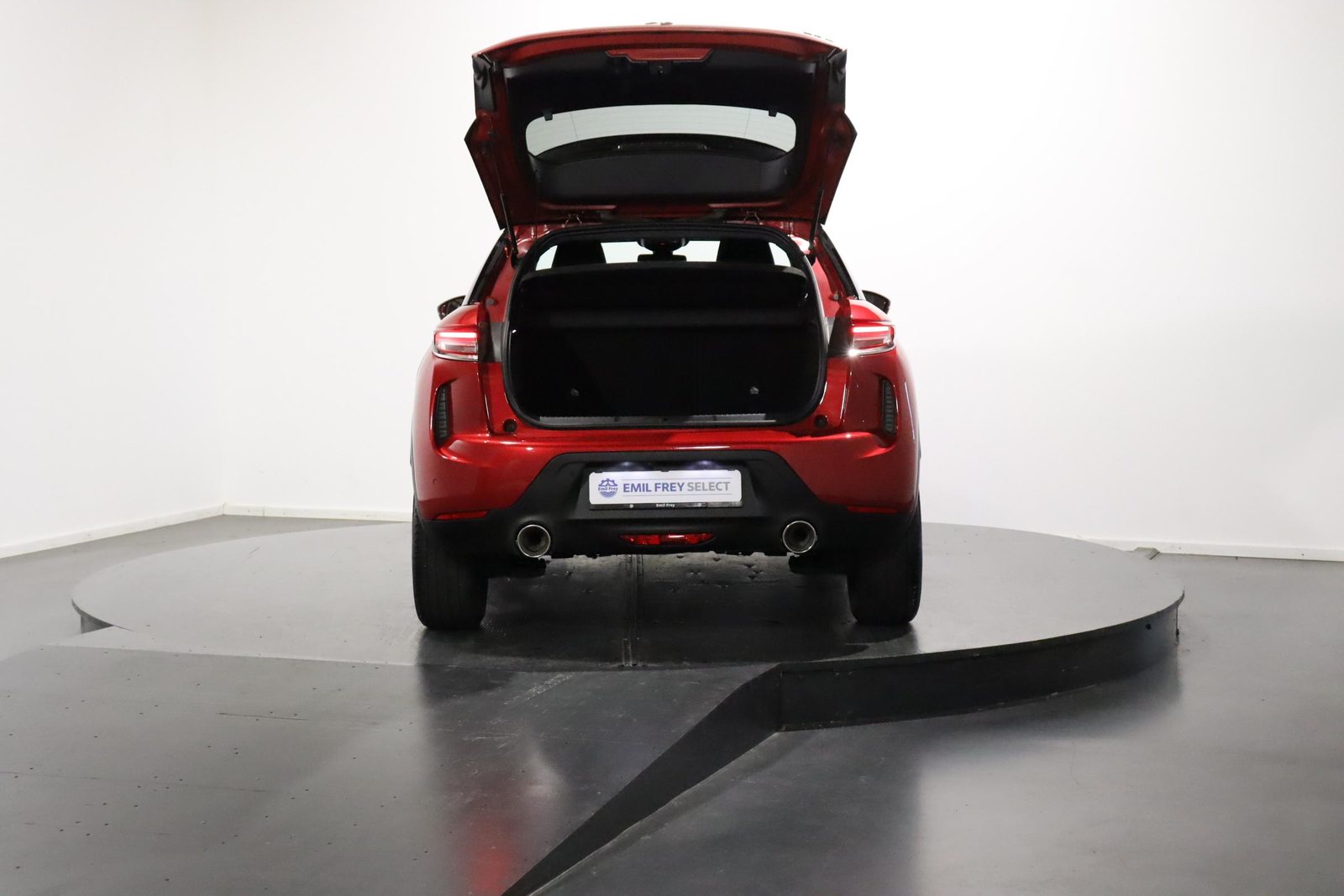 DS 3 Crossback 1.2 PureTech 155 So Chic, Benzin, Occasion / Gebraucht, Automatik - 4