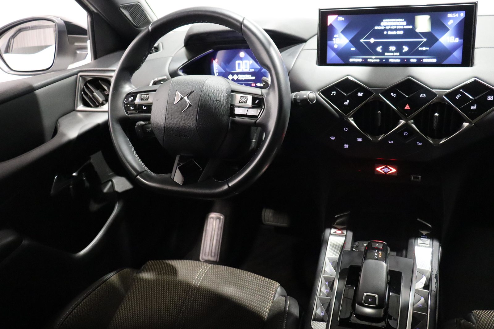 DS 3 Crossback 1.2 PureTech 130 So Chic, Benzin, Occasion / Gebraucht, Automatik - 7