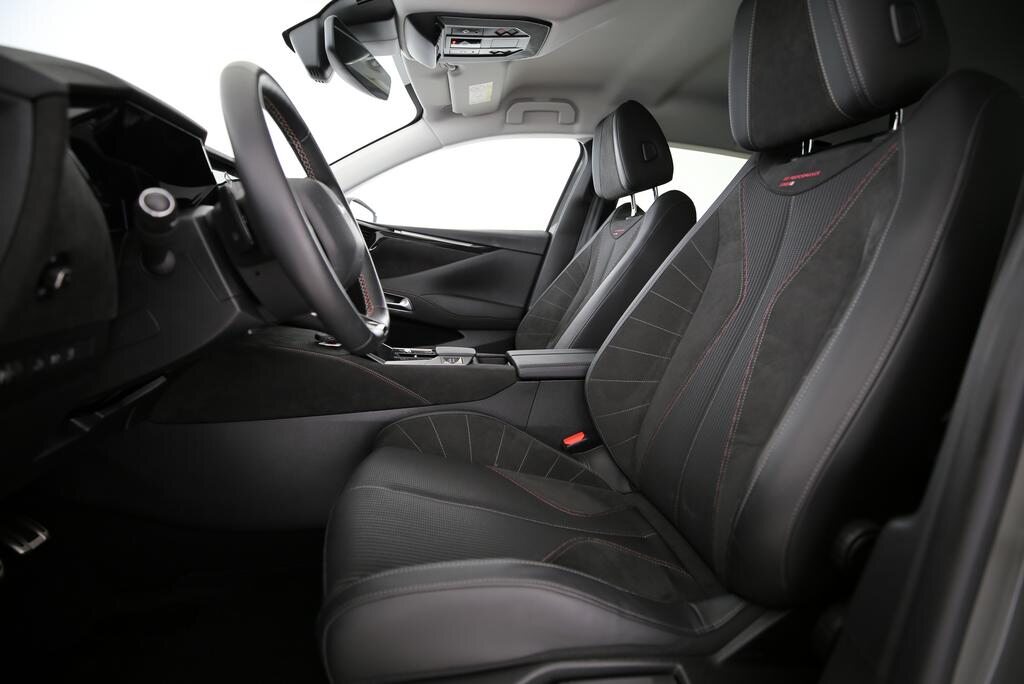 DS 4 1.6 E-Tense Ligne Noire, Plug-in-Hybrid Benzin/Elektro, Occasion / Gebraucht, Automatik - 5