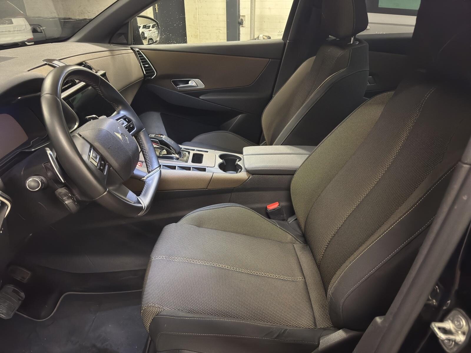 DS 7 Crossback 1.6 E-Tense Rivoli, Hybride Rechargeable Essence/Électricité, Occasion / Utilisé, Automatique - 6